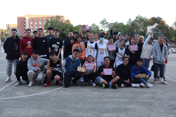 篮球赛2.JPG